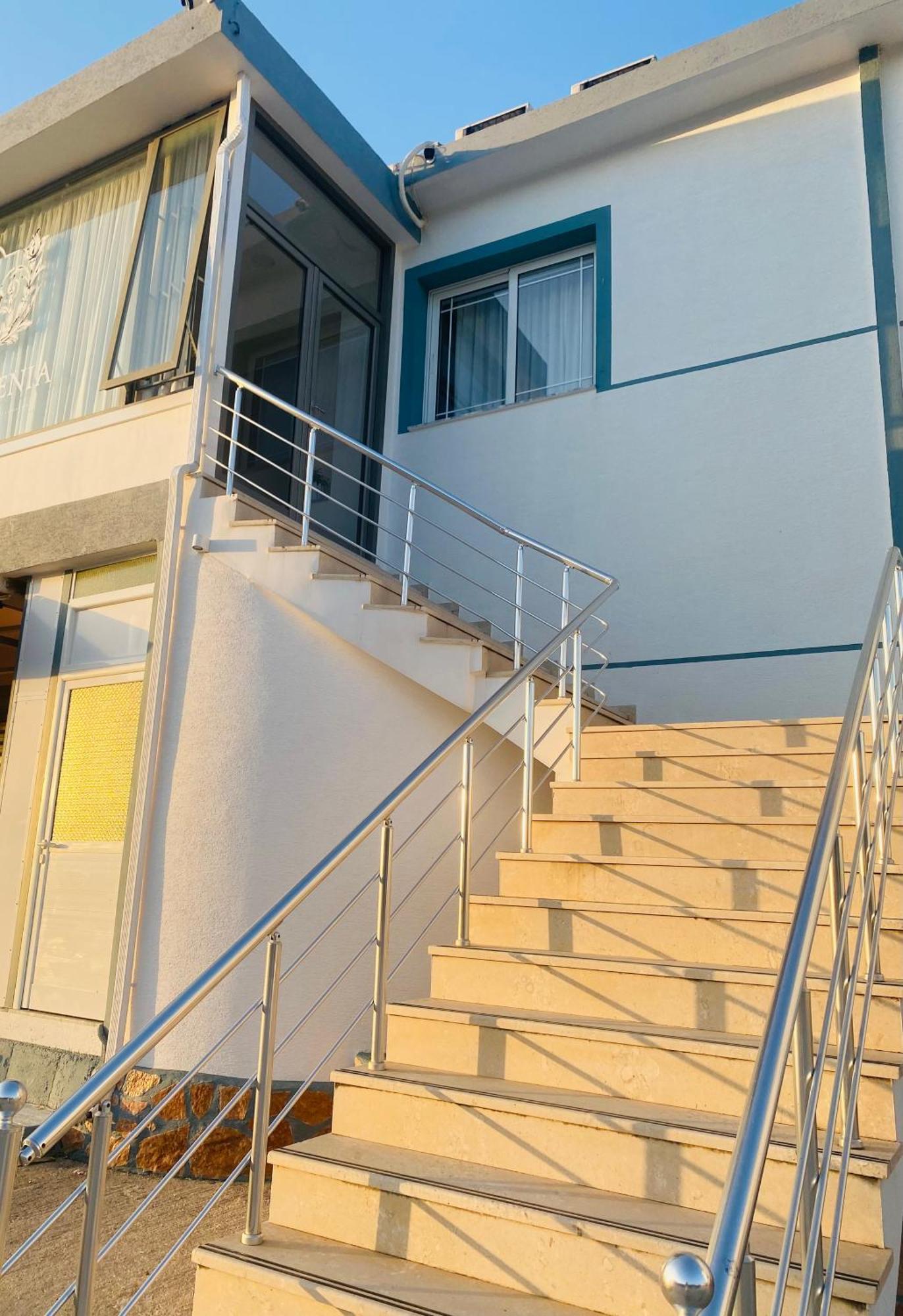 Lori Gardenia Hotel Stjar Bagian luar foto