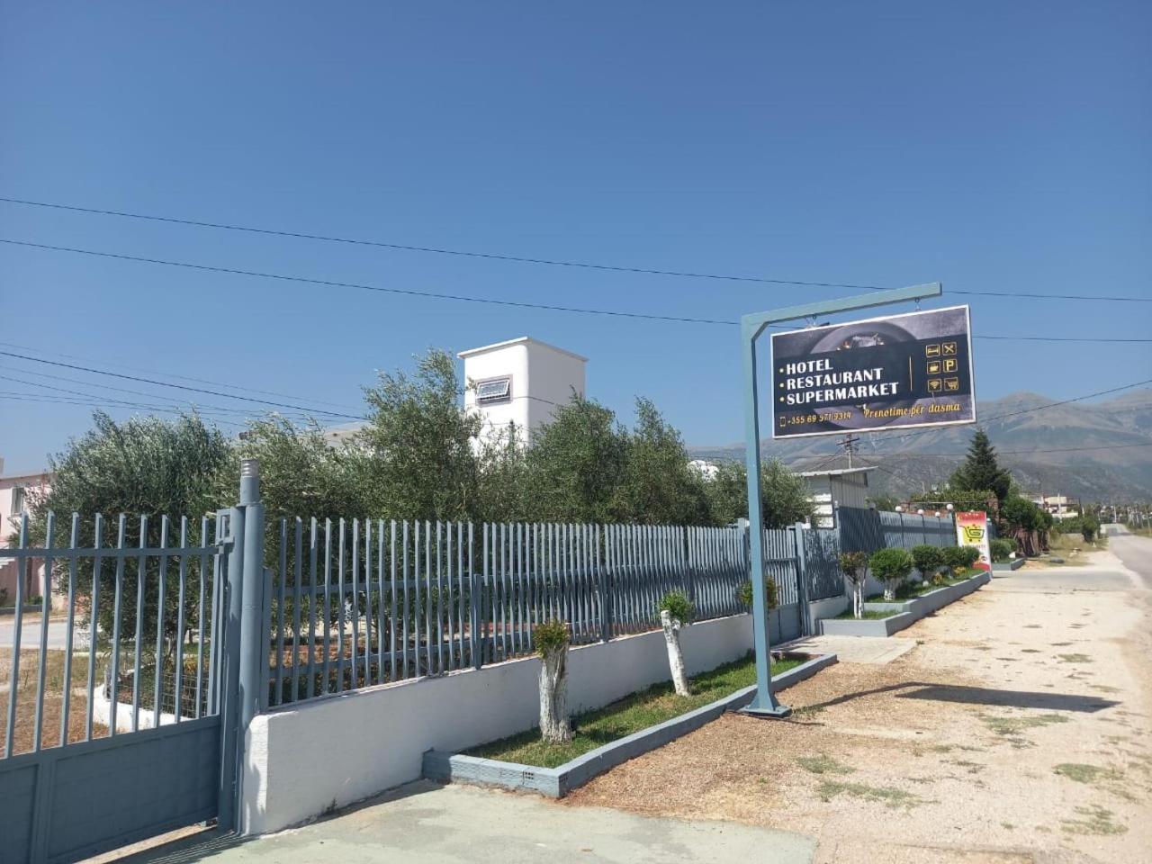 Lori Gardenia Hotel Stjar Bagian luar foto